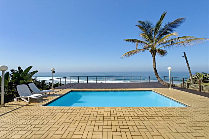 Pebble Beach 1 Communal Pool